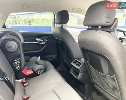 Белый Ауди E-Tron, объемом двигателя 0 л и пробегом 78 тыс. км за 29800 $, фото 8 на Automoto.ua
