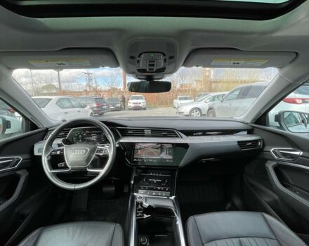 Білий Ауді E-Tron, об'ємом двигуна 0 л та пробігом 45 тис. км за 33000 $, фото 22 на Automoto.ua