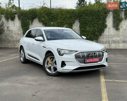Білий Ауді E-Tron, об'ємом двигуна 0 л та пробігом 35 тис. км за 29999 $, фото 9 на Automoto.ua