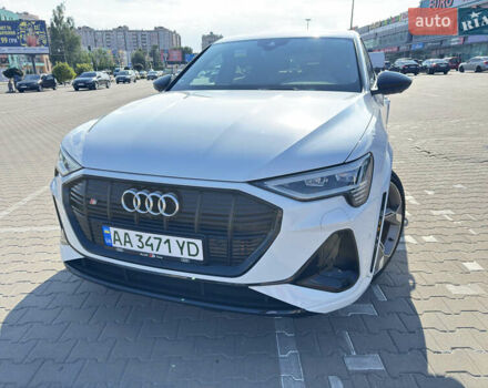 Белый Ауди E-Tron, объемом двигателя 0 л и пробегом 62 тыс. км за 48100 $, фото 13 на Automoto.ua
