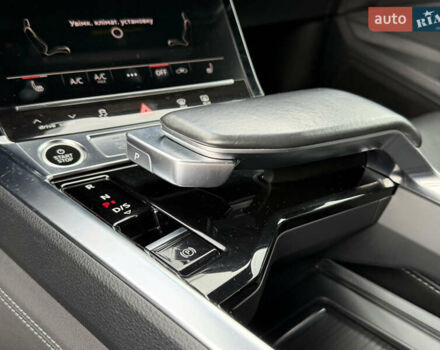 Белый Ауди E-Tron, объемом двигателя 0 л и пробегом 144 тыс. км за 29999 $, фото 67 на Automoto.ua