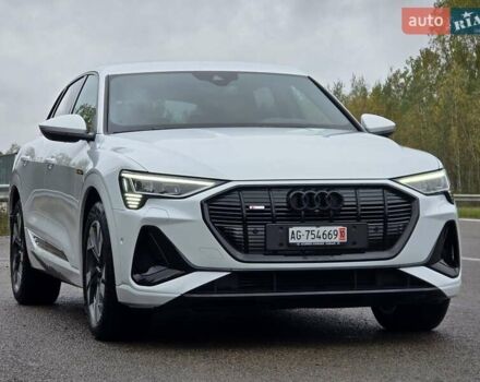 Белый Ауди E-Tron, объемом двигателя 0 л и пробегом 68 тыс. км за 39999 $, фото 13 на Automoto.ua