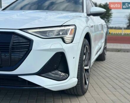 Ауди E-Tron 2021 в Бучаче на Automoto.ua Белый Ауди E-Tron, объемом двигателя 0 л и пробегом 63 тыс. км за 34500 $, фото 4 на Automoto.ua