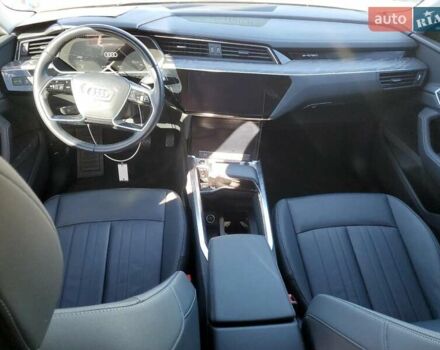 Белый Ауди E-Tron, объемом двигателя 0 л и пробегом 51 тыс. км за 21500 $, фото 7 на Automoto.ua