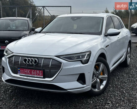Белый Ауди E-Tron, объемом двигателя 0 л и пробегом 101 тыс. км за 38500 $, фото 2 на Automoto.ua