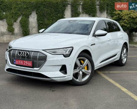 Білий Ауді E-Tron, об'ємом двигуна 0 л та пробігом 35 тис. км за 29999 $, фото 6 на Automoto.ua