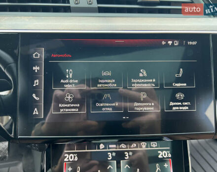 Білий Ауді E-Tron, об'ємом двигуна 0 л та пробігом 38 тис. км за 46000 $, фото 30 на Automoto.ua