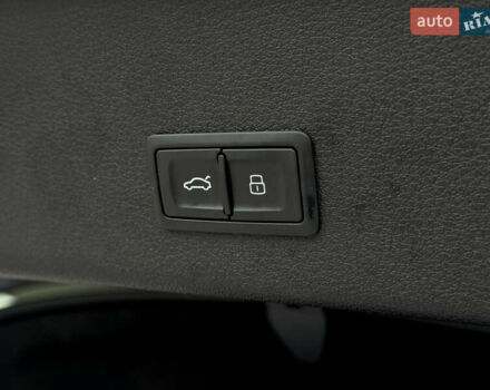 Белый Ауди E-Tron, объемом двигателя 0 л и пробегом 97 тыс. км за 42900 $, фото 21 на Automoto.ua