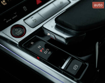 Белый Ауди E-Tron, объемом двигателя 0 л и пробегом 73 тыс. км за 46990 $, фото 37 на Automoto.ua