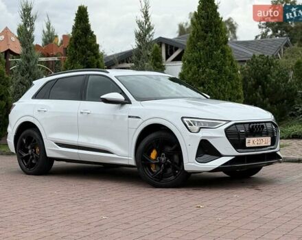 Белый Ауди E-Tron, объемом двигателя 0 л и пробегом 140 тыс. км за 31449 $, фото 15 на Automoto.ua