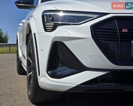 Белый Ауди E-Tron, объемом двигателя 0 л и пробегом 53 тыс. км за 44999 $, фото 11 на Automoto.ua