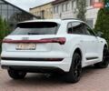 Белый Ауди E-Tron, объемом двигателя 0 л и пробегом 140 тыс. км за 31449 $, фото 32 на Automoto.ua