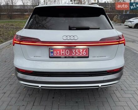 Білий Ауді E-Tron, об'ємом двигуна 0 л та пробігом 76 тис. км за 33600 $, фото 8 на Automoto.ua
