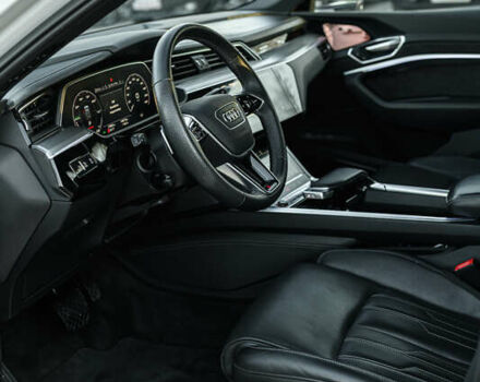 Белый Ауди E-Tron, объемом двигателя 0 л и пробегом 73 тыс. км за 46990 $, фото 21 на Automoto.ua