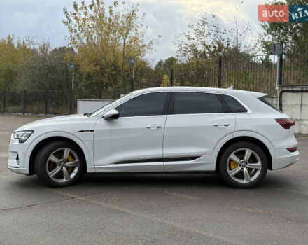 Белый Ауди E-Tron, объемом двигателя 0 л и пробегом 35 тыс. км за 29999 $, фото 12 на Automoto.ua