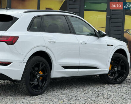 Белый Ауди E-Tron, объемом двигателя 0 л и пробегом 144 тыс. км за 29999 $, фото 30 на Automoto.ua