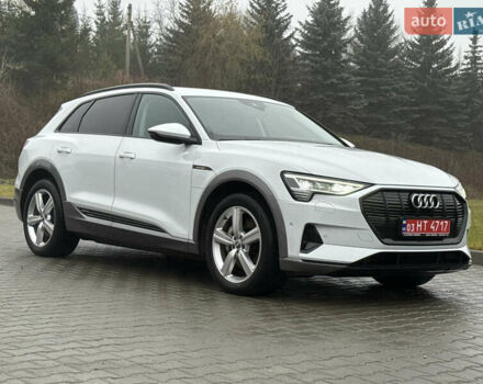 Білий Ауді E-Tron, об'ємом двигуна 0 л та пробігом 69 тис. км за 31500 $, фото 6 на Automoto.ua