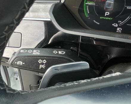 Білий Ауді E-Tron, об'ємом двигуна 0 л та пробігом 45 тис. км за 33000 $, фото 14 на Automoto.ua