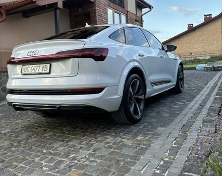 Белый Ауди E-Tron, объемом двигателя 0 л и пробегом 60 тыс. км за 48000 $, фото 3 на Automoto.ua