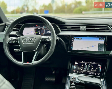 Белый Ауди E-Tron, объемом двигателя 0 л и пробегом 97 тыс. км за 42900 $, фото 32 на Automoto.ua