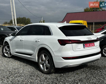 Белый Ауди E-Tron, объемом двигателя 0 л и пробегом 101 тыс. км за 38500 $, фото 7 на Automoto.ua