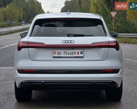 Белый Ауди E-Tron, объемом двигателя 0 л и пробегом 68 тыс. км за 39999 $, фото 2 на Automoto.ua