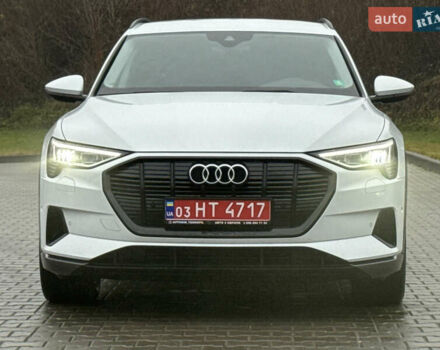 Білий Ауді E-Tron, об'ємом двигуна 0 л та пробігом 69 тис. км за 31500 $, фото 8 на Automoto.ua