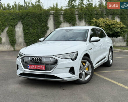 Білий Ауді E-Tron, об'ємом двигуна 0 л та пробігом 35 тис. км за 29999 $, фото 2 на Automoto.ua