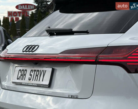 Белый Ауди E-Tron, объемом двигателя 0 л и пробегом 144 тыс. км за 29999 $, фото 32 на Automoto.ua