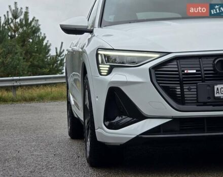 Белый Ауди E-Tron, объемом двигателя 0 л и пробегом 68 тыс. км за 39999 $, фото 16 на Automoto.ua
