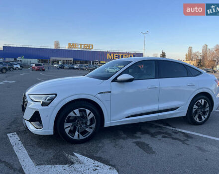 Белый Ауди E-Tron, объемом двигателя 0 л и пробегом 57 тыс. км за 32200 $, фото 5 на Automoto.ua