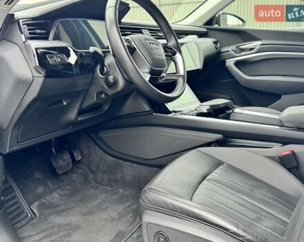 Білий Ауді E-Tron, об'ємом двигуна 0 л та пробігом 36 тис. км за 32500 $, фото 24 на Automoto.ua