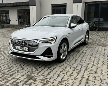 Белый Ауди E-Tron, объемом двигателя 0 л и пробегом 140 тыс. км за 33490 $, фото 5 на Automoto.ua