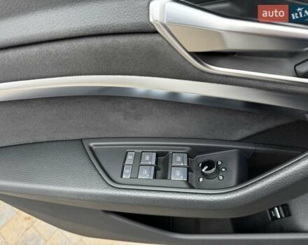Белый Ауди E-Tron, объемом двигателя 0 л и пробегом 62 тыс. км за 48100 $, фото 31 на Automoto.ua