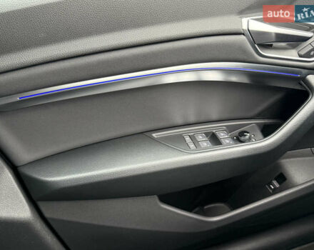 Белый Ауди E-Tron, объемом двигателя 0 л и пробегом 140 тыс. км за 33490 $, фото 27 на Automoto.ua