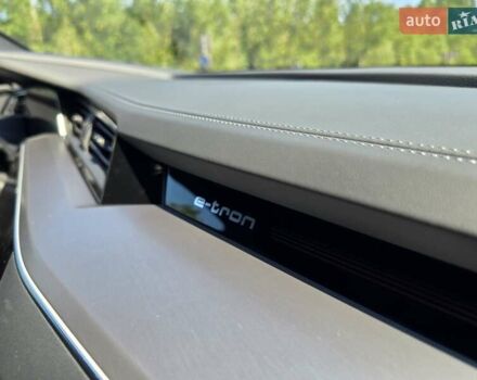 Белый Ауди E-Tron, объемом двигателя 0 л и пробегом 53 тыс. км за 44999 $, фото 75 на Automoto.ua
