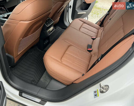 Білий Ауді E-Tron, об'ємом двигуна 0 л та пробігом 38 тис. км за 46000 $, фото 17 на Automoto.ua