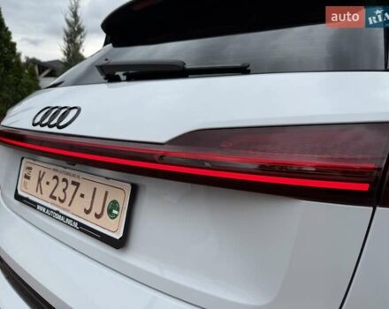 Белый Ауди E-Tron, объемом двигателя 0 л и пробегом 140 тыс. км за 31449 $, фото 37 на Automoto.ua