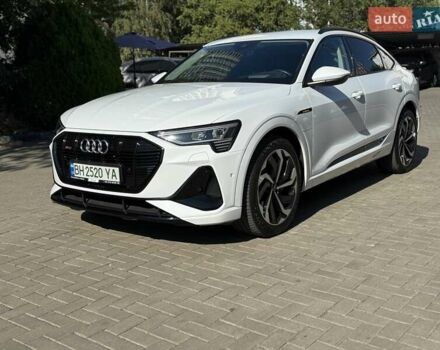 Білий Ауді E-Tron, об'ємом двигуна 0 л та пробігом 16 тис. км за 44900 $, фото 3 на Automoto.ua