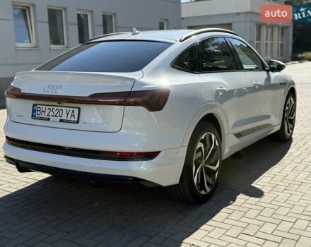 Білий Ауді E-Tron, об'ємом двигуна 0 л та пробігом 16 тис. км за 44900 $, фото 8 на Automoto.ua
