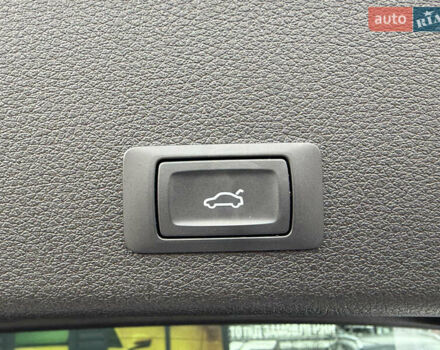 Белый Ауди E-Tron, объемом двигателя 0 л и пробегом 144 тыс. км за 29999 $, фото 52 на Automoto.ua