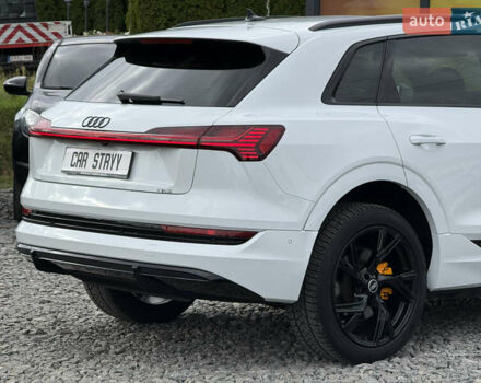 Белый Ауди E-Tron, объемом двигателя 0 л и пробегом 144 тыс. км за 29999 $, фото 29 на Automoto.ua