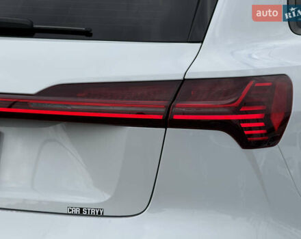 Белый Ауди E-Tron, объемом двигателя 0 л и пробегом 144 тыс. км за 29999 $, фото 31 на Automoto.ua