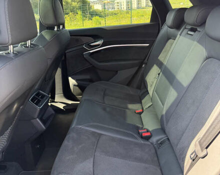 Белый Ауди E-Tron, объемом двигателя 0 л и пробегом 46 тыс. км за 32800 $, фото 15 на Automoto.ua