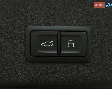 Белый Ауди E-Tron, объемом двигателя 0 л и пробегом 82 тыс. км за 38400 $, фото 13 на Automoto.ua