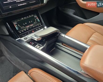 Белый Ауди E-Tron, объемом двигателя 0 л и пробегом 68 тыс. км за 39999 $, фото 50 на Automoto.ua