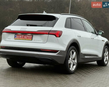 Білий Ауді E-Tron, об'ємом двигуна 0 л та пробігом 69 тис. км за 31500 $, фото 7 на Automoto.ua