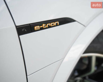 Ауди E-Tron 2021 в Одессе на Automoto.ua Белый Ауди E-Tron, объемом двигателя 0 л и пробегом 34 тыс. км за 51500 $, фото 64 на Automoto.ua