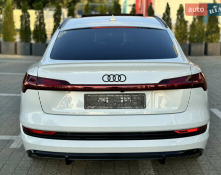 Белый Ауди E-Tron, объемом двигателя 0 л и пробегом 61 тыс. км за 42800 $, фото 7 на Automoto.ua