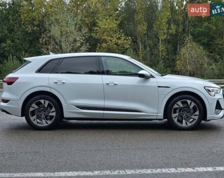 Белый Ауди E-Tron, объемом двигателя 0 л и пробегом 68 тыс. км за 39999 $, фото 15 на Automoto.ua